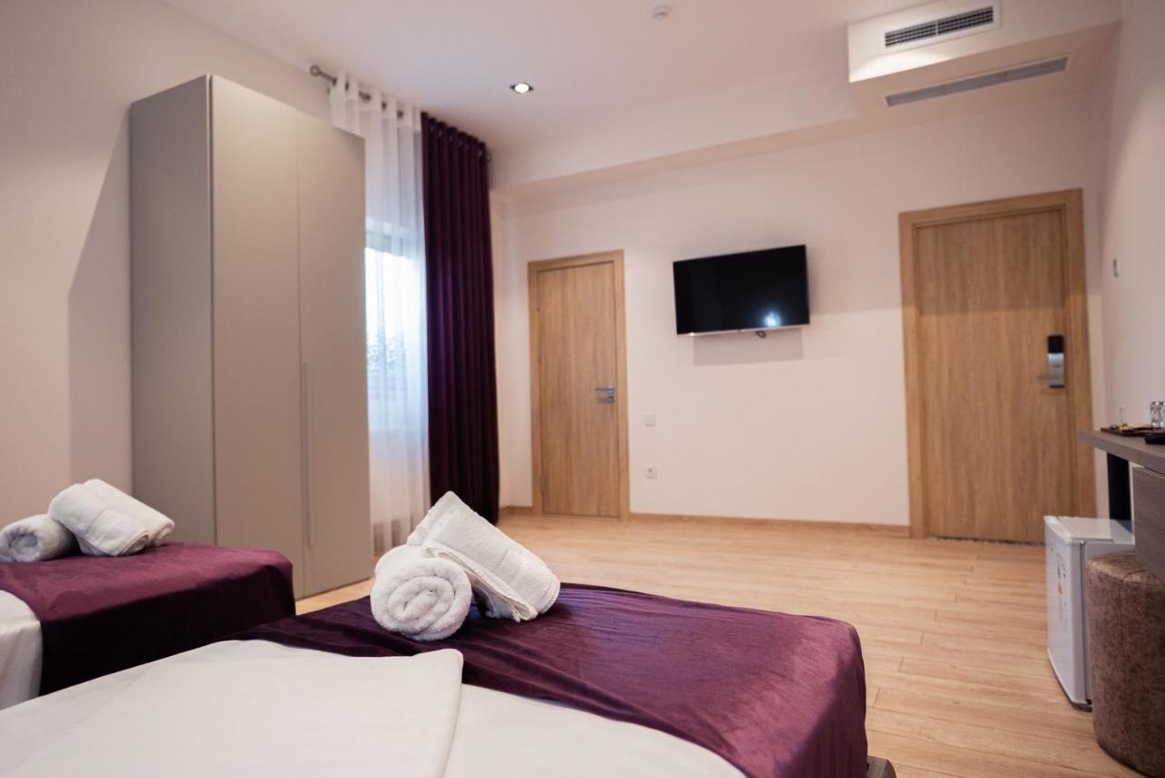 5 Wood Hotel & Spa Tasjkent Eksteriør billede