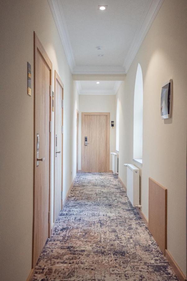 5 Wood Hotel & Spa Tasjkent Eksteriør billede